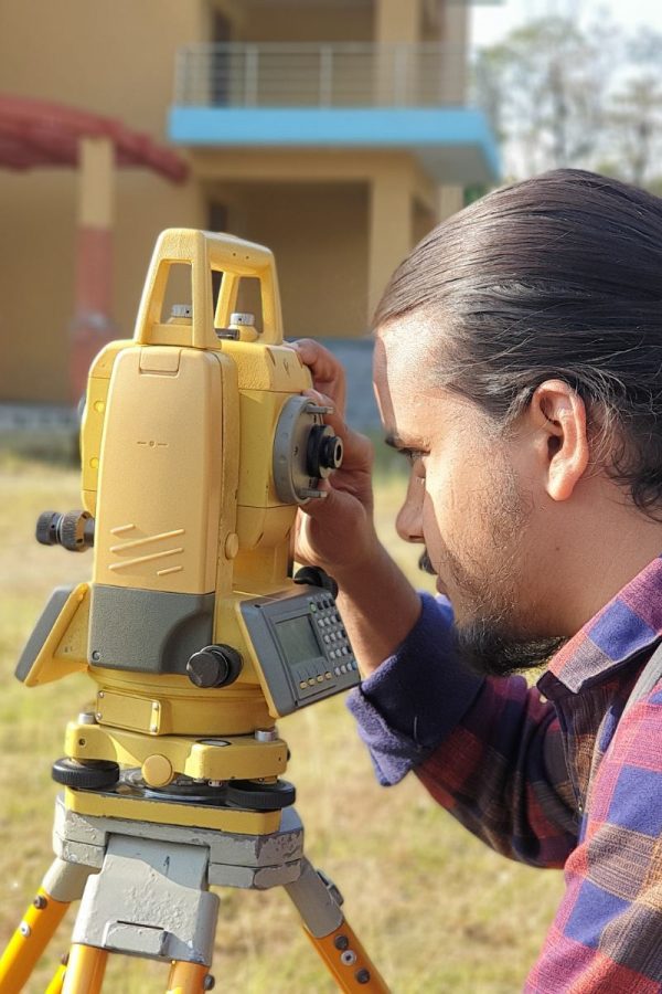 focusing in total station